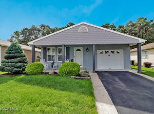 73 Chesterfield Lane, Toms River, NJ 08757