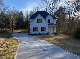 5460 Cantrell Cir, Cumming, GA 30041