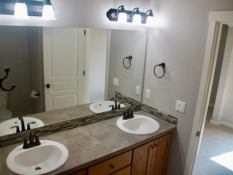 60 N 41st Pl — Photo 21