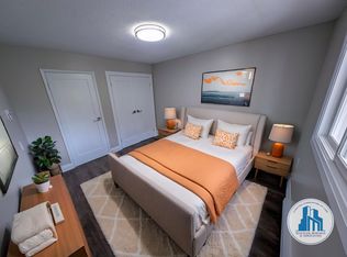 55 Wellington St W #320, Aurora, ON L4G 4A3