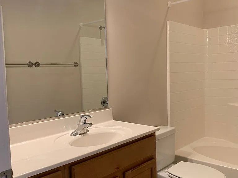 262 Sheliah Ct — Photo 2