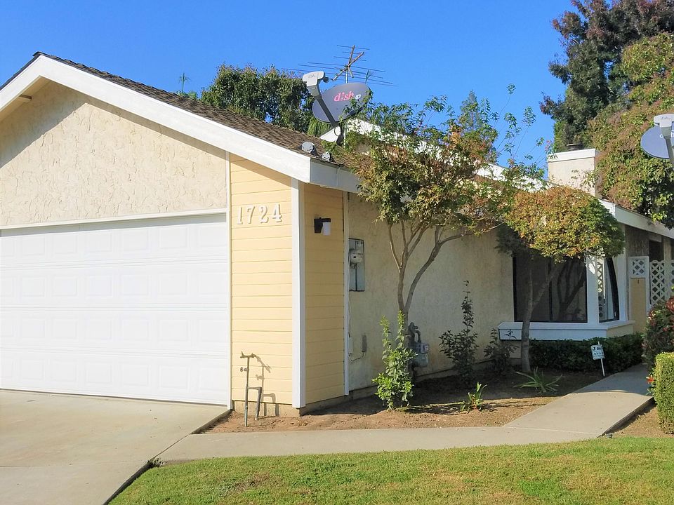 1st image of 1724 E Vine Ave