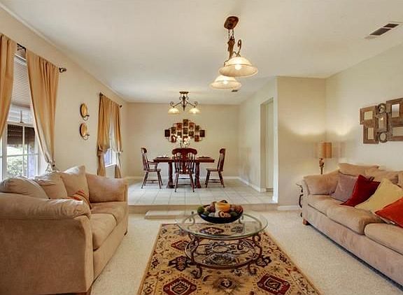 4th image of 2169 Laurel Ave