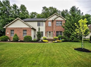 4611 Jaycox Rd, Avon, OH 44011
