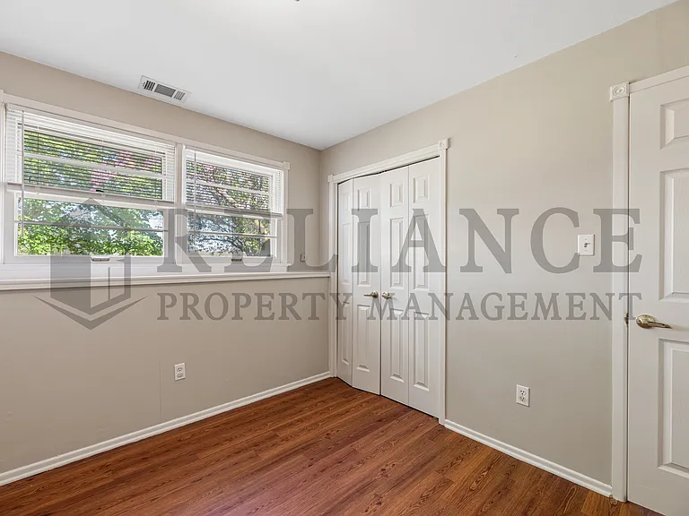 1440 N Community Dr — Photo 18