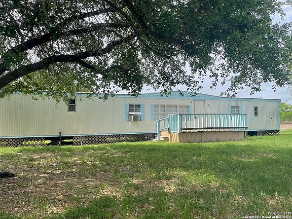 2nd image of 80 San Antonio St
