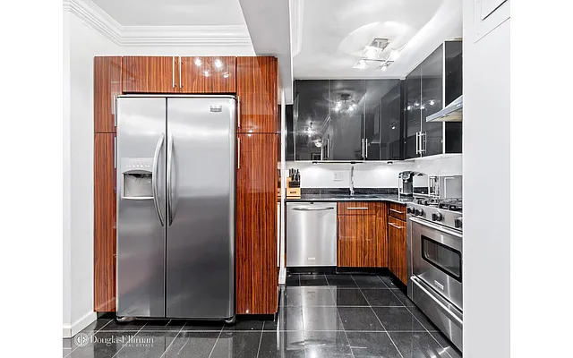 Rented by Douglas Elliman | media 9
