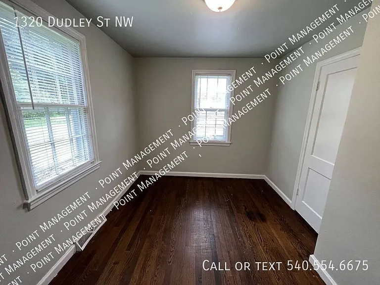 1320 Dudley St NW — Photo 5
