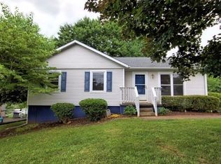 6220 Newport Dr, Lynchburg, VA 24502
