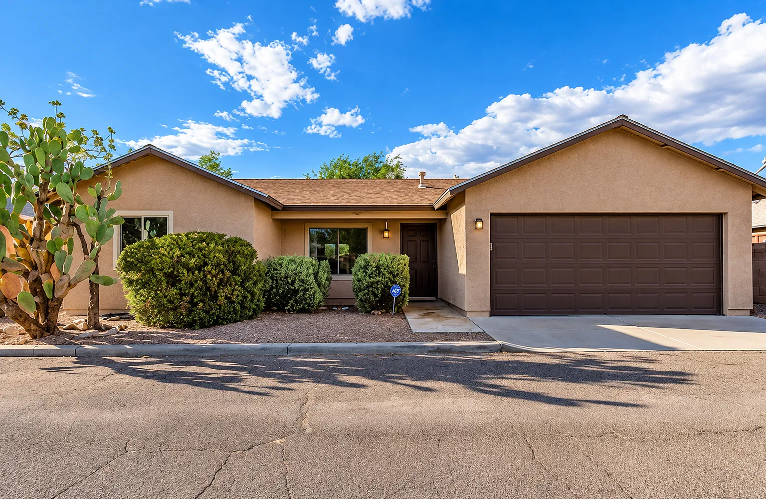4781 East Joslyn Heights Place — Photo 2