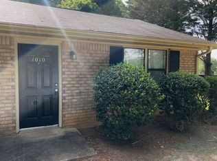 1010 Wellington Dr, Bogart, GA 30622