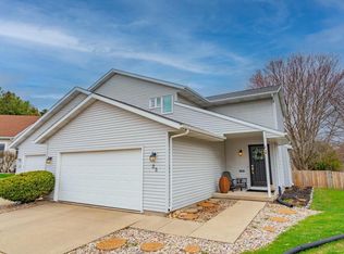25 Cherbourg Ct, Madison, WI 53711