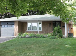520 Dogwood Ave, Oshawa, ON L1G 2S6