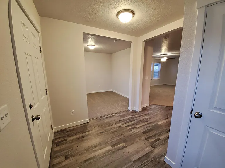 245 W Wanda St — Photo 6