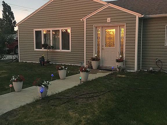 2nd image of 219 S 2nd Ave