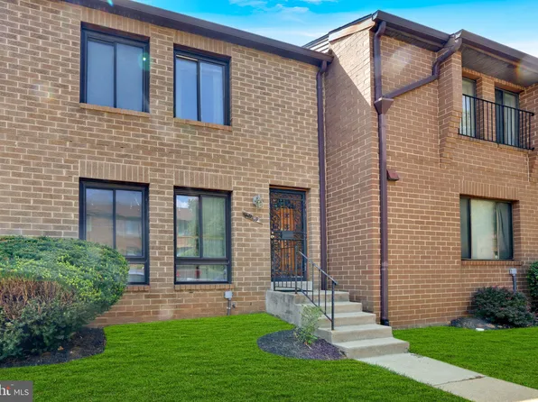 3103 Apple Rd NE #1, Washington, DC 20018