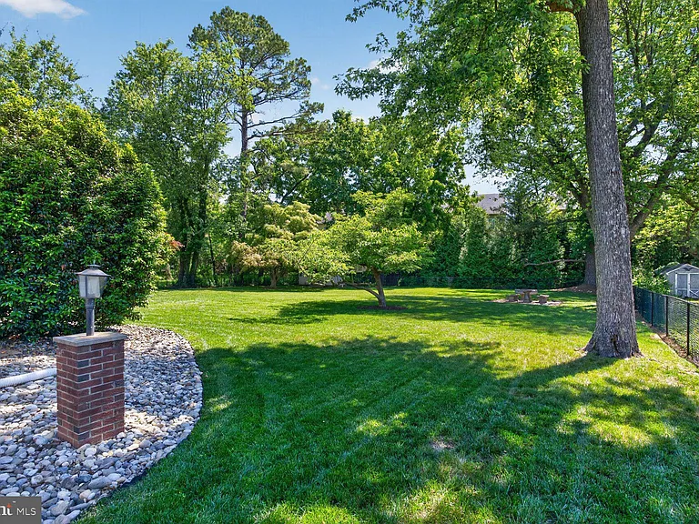4613 Willow Run Dr — Photo 22