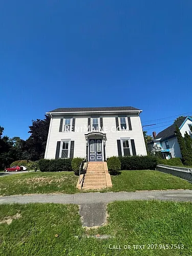 79 4th St #3 Photo 1