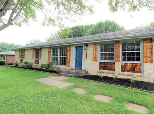 208 Alfred Dr, Clarksville, TN 37043