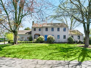 245 Sailors Ln, Bridgeport, CT 06605