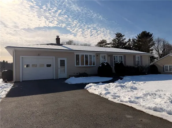 175 Gervais St, Coventry, RI 02816