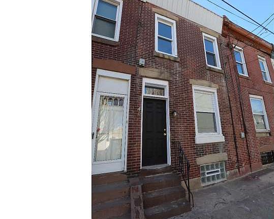 2nd image of 2404 E Harold St