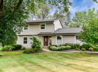 1426 W Donges Bay Rd, Mequon, WI 53092