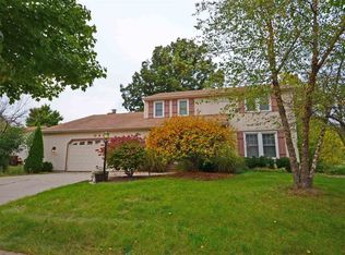 9440 Crystal Spring Dr, Fort Wayne, IN 46804