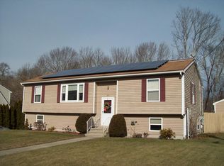 46 Ranger Rd, Somerset, MA 02726