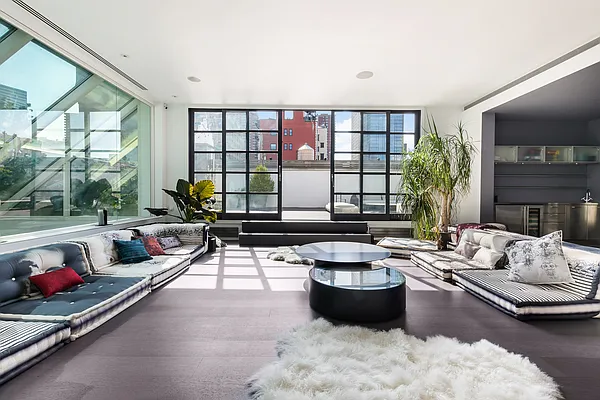 Sold by Casa Blanca Real Estate | media 41