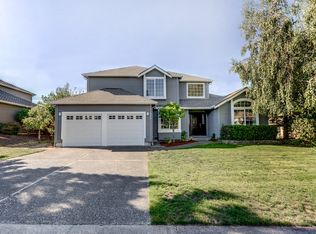 902 SW 344th Pl, Federal Way, WA 98023