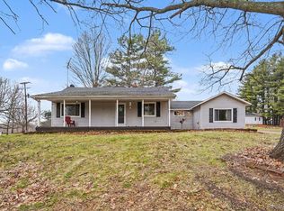 90 S Elm Grove Rd, Lapeer, MI 48446