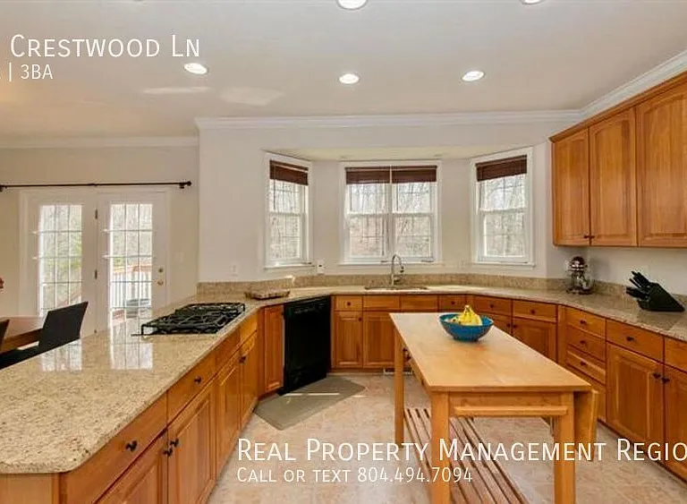 24 Crestwood Ln — Photo 24