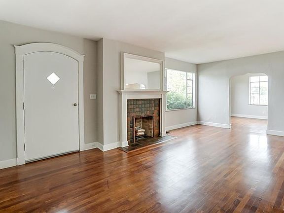 3rd image of 3978 Ardmore Ave