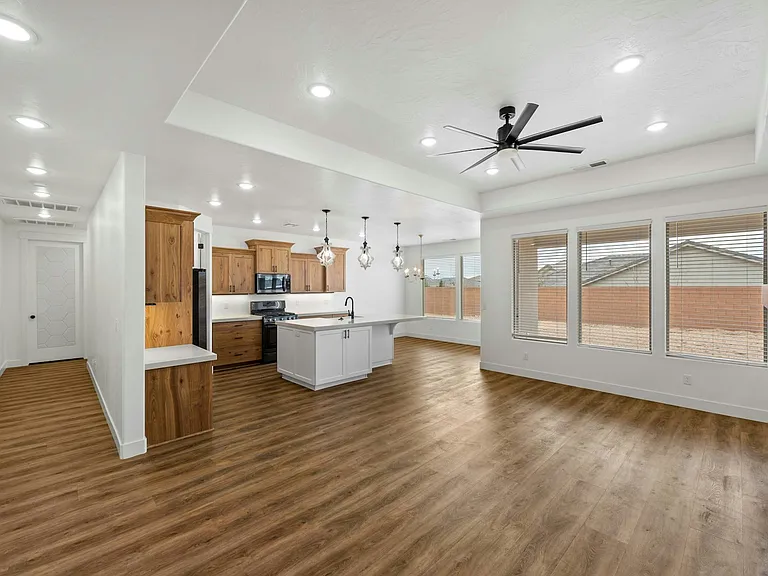 2628 S 3210 E — Photo 7
