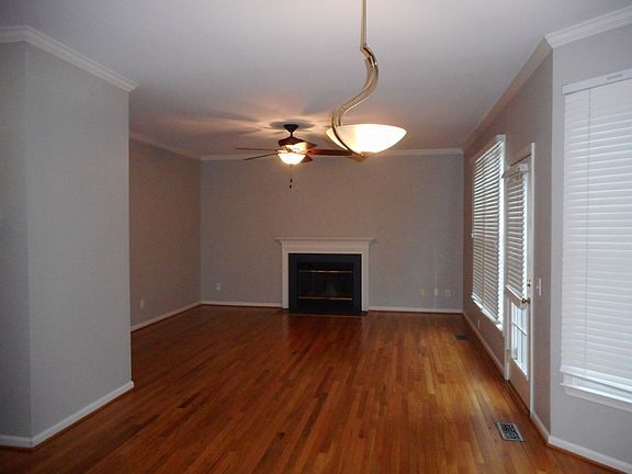 5th image of 5 Mainsail Ct
