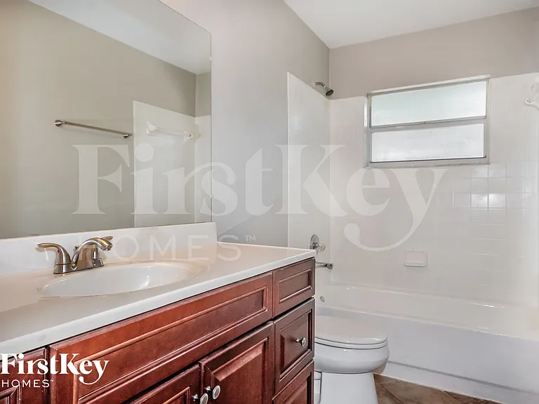 8240 Stoner Rd — Photo 12