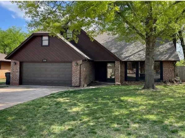 2308 Shady Tree Ln, Edmond, OK 73013