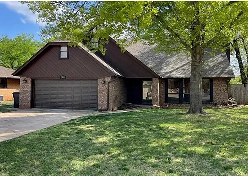 2308 Shady Tree Ln Photo 1 2308 Shady Tree Ln Photo 1