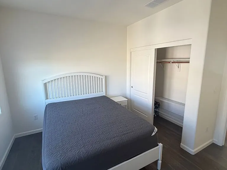 401 S Hummingbird Ln — Photo 12