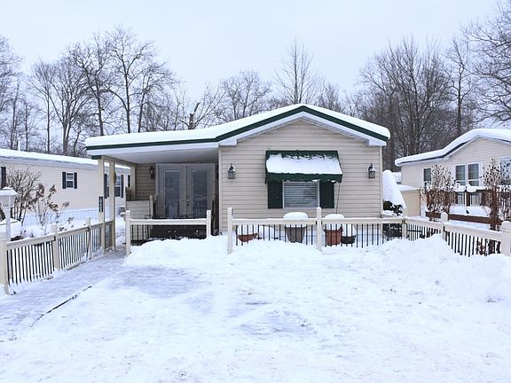 3rd image of 10405 Circle E