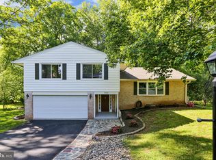 16612 Killdeer Dr, Rockville, MD 20855