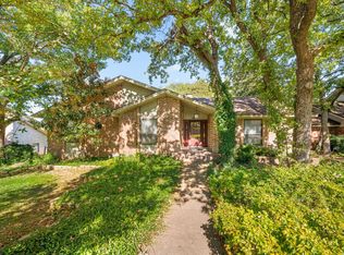 2607 Augusta Ln, Arlington, TX 76012