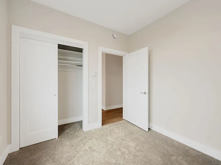 710 Catherine St — Photo 17