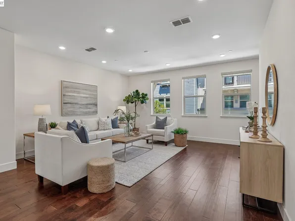 3992 Scottfield St, Dublin, CA 94568