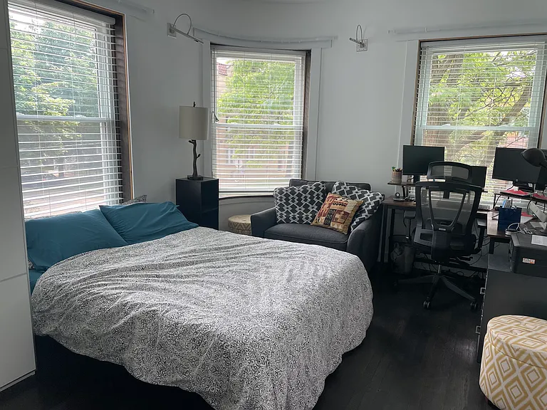 corner bedroom