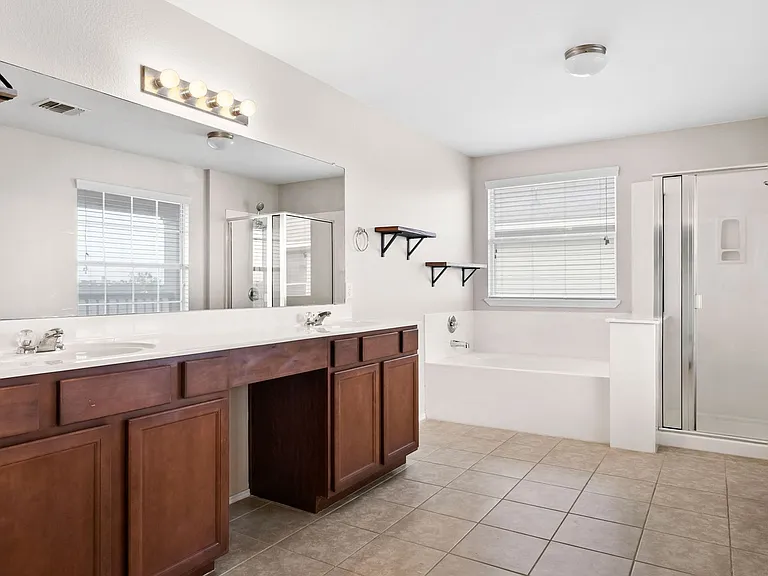 10219 Orion Dr — Photo 7