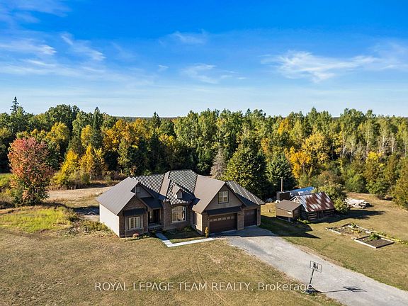4th image of 450 Davis Side Rd