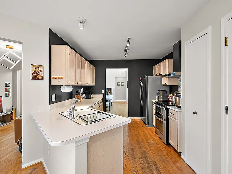 1237 Woodcrest Ct — Photo 13
