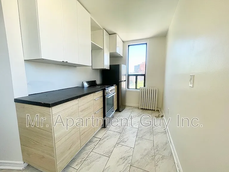 44 Victoria Ave S #306 — Photo 6
